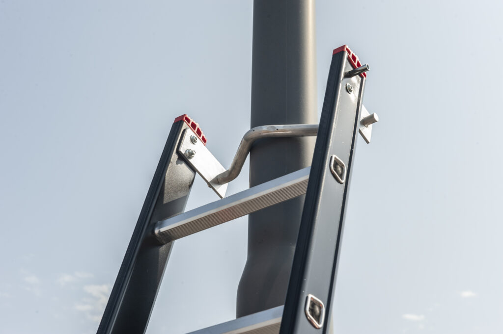 Paalbeugel t.b.v. enkele ladder