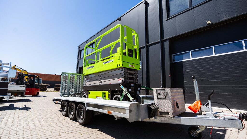 Zoomlion hoogwerker op aanhanger steigermateriaalkopen